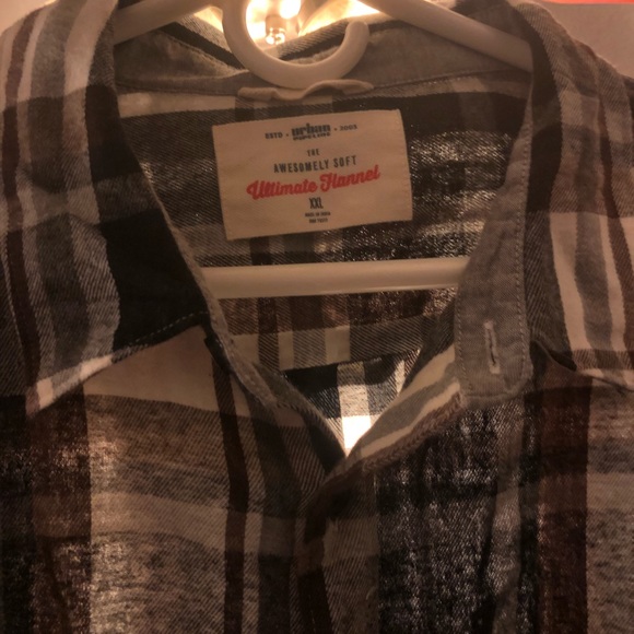 Men’s Button down - Picture 2 of 2